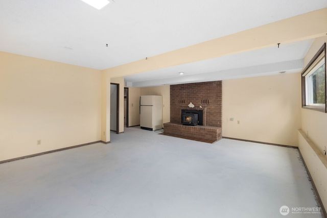 7011 165th Place SW, Edmonds, WA 98026