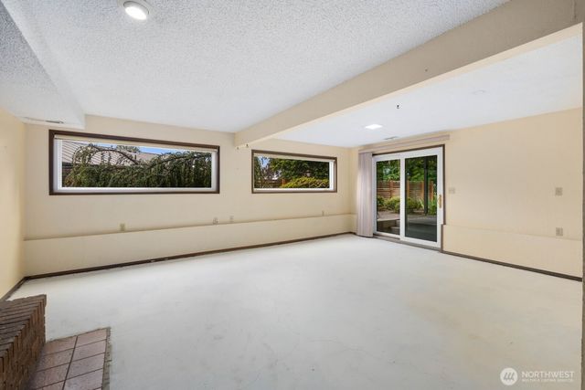 7011 165th Place SW, Edmonds, WA 98026