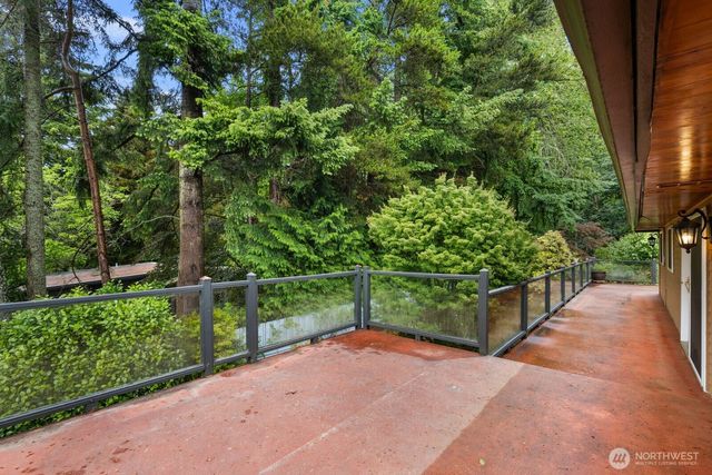 7011 165th Place SW, Edmonds, WA 98026