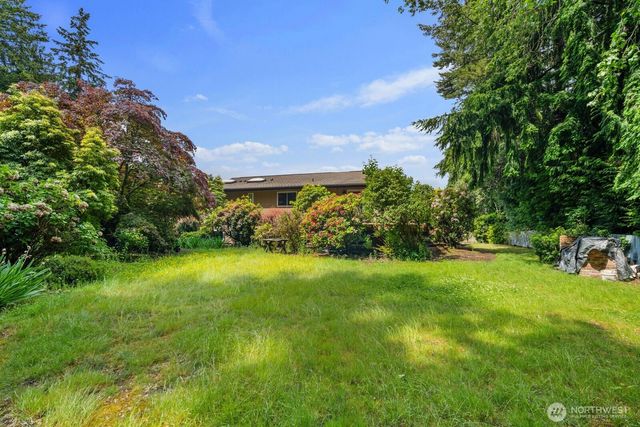 7011 165th Place SW, Edmonds, WA 98026