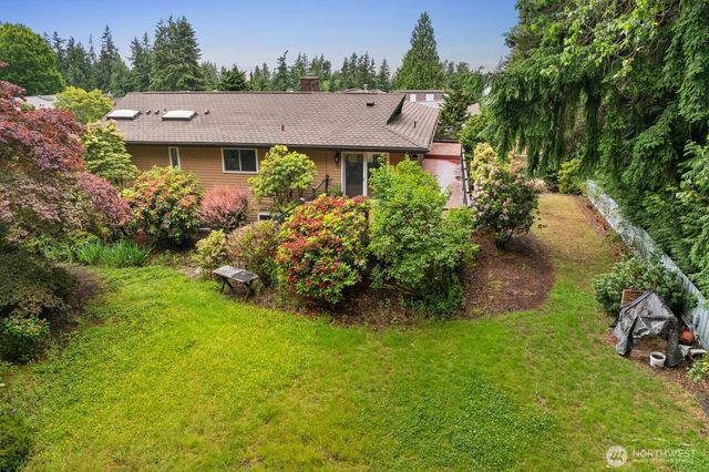 7011 165th Place SW, Edmonds, WA 98026