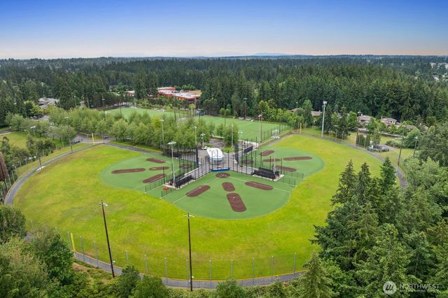 7011 165th Place SW, Edmonds, WA 98026