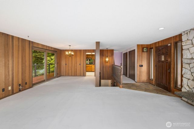7011 165th Place SW, Edmonds, WA 98026