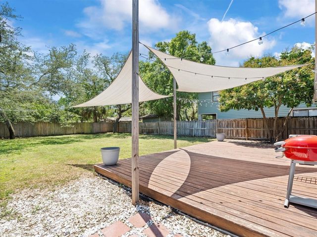 3138 W VARN AVENUE, Tampa, FL 33611