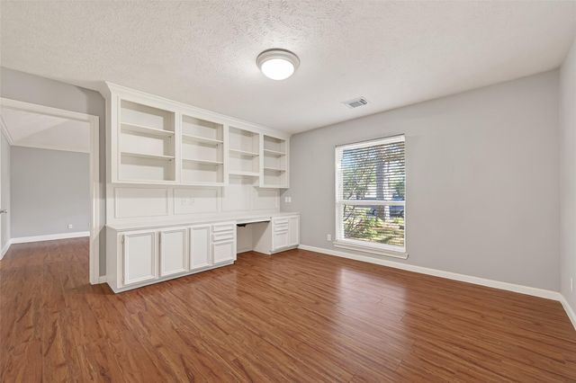 1918 Shadow Forest Drive, Katy, TX 77494