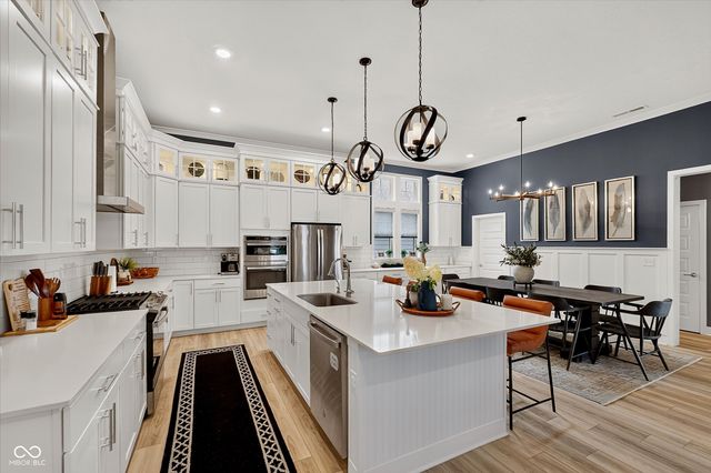 1290 Chatham Hills Boulevard, Westfield, IN 46074