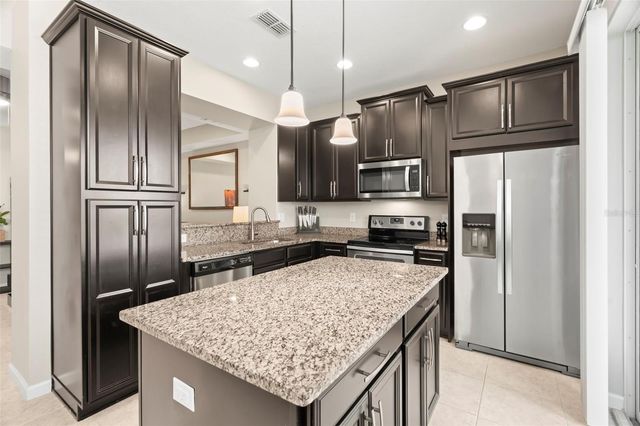5018 SUNNYSIDE LANE, Bradenton, FL 34211