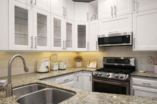 3702 Terrina ST O15, Austin, TX 78759