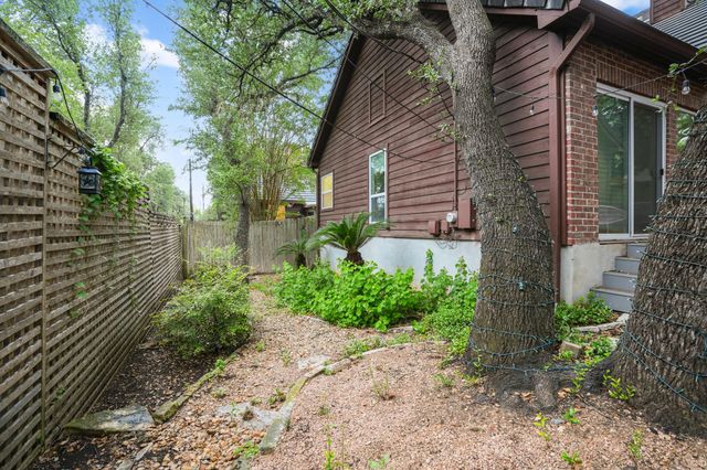 3702 Terrina ST O15, Austin, TX 78759
