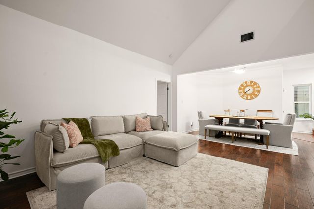 3702 Terrina ST O15, Austin, TX 78759