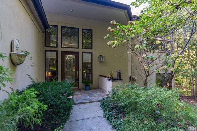 537 E Fawn Ridge Trail, Bloomington, IN 47408