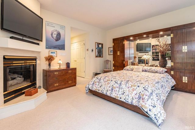 537 E Fawn Ridge Trail, Bloomington, IN 47408