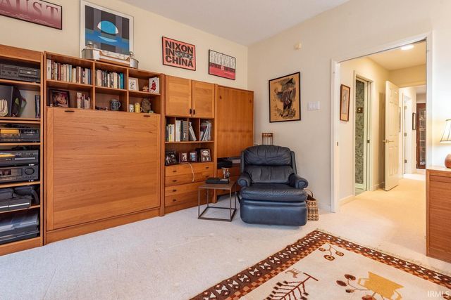 537 E Fawn Ridge Trail, Bloomington, IN 47408