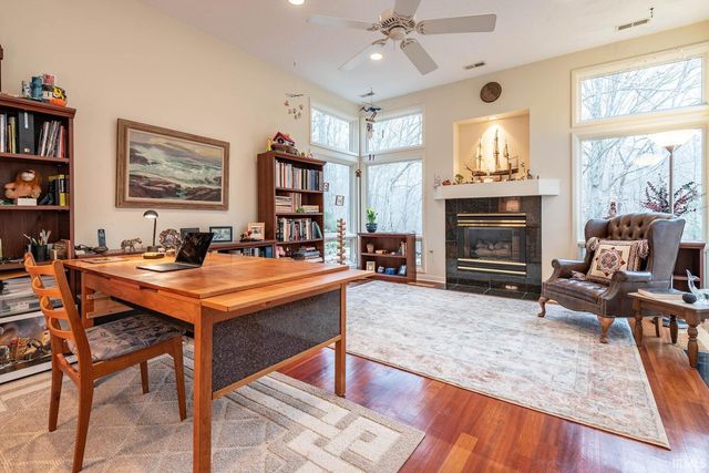 537 E Fawn Ridge Trail, Bloomington, IN 47408