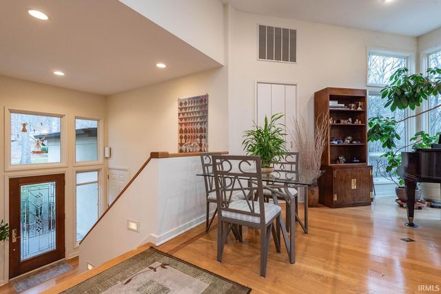 537 E Fawn Ridge Trail, Bloomington, IN 47408