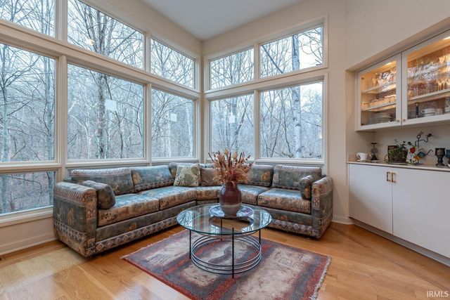 537 E Fawn Ridge Trail, Bloomington, IN 47408