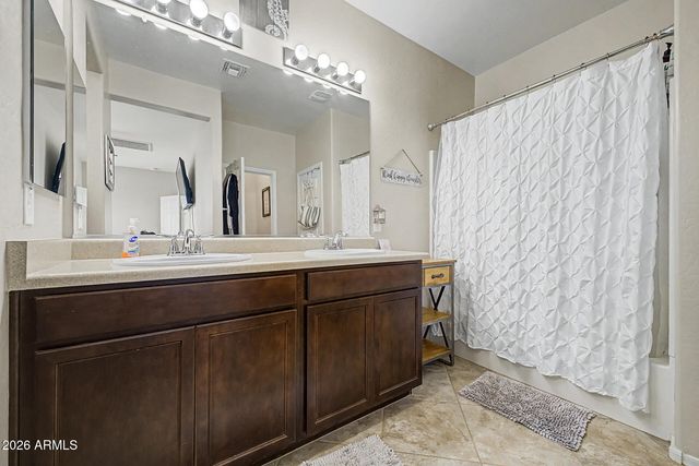 8873 N 71ST Drive, Peoria, AZ 85345