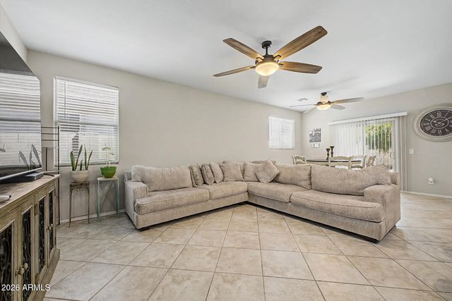 8873 N 71ST Drive, Peoria, AZ 85345