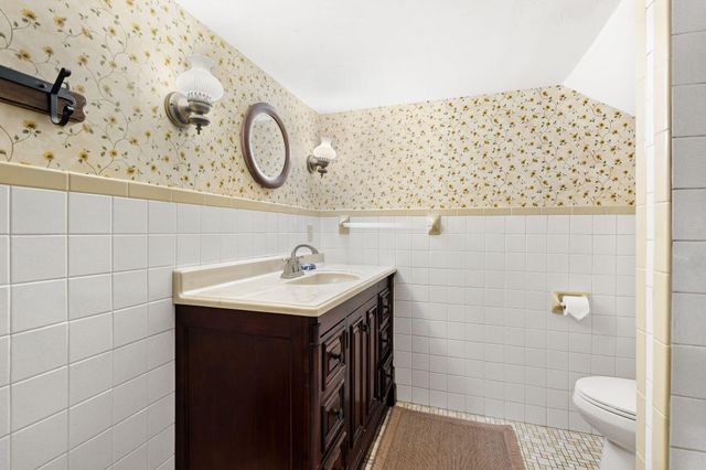 65 Summer Street, Middleborough, MA 02346