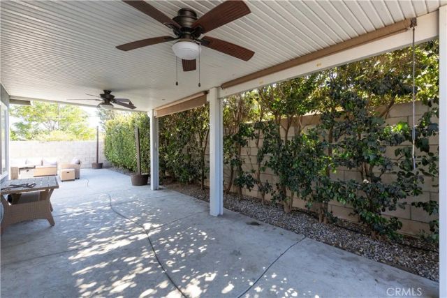 222 N Arrowhead Avenue, Rialto, CA 92376