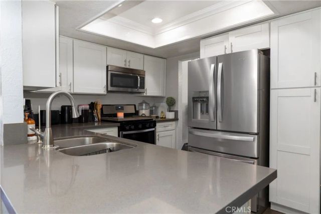 222 N Arrowhead Avenue, Rialto, CA 92376