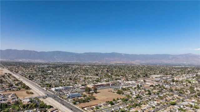 222 N Arrowhead Avenue, Rialto, CA 92376