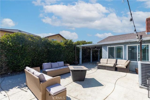 222 N Arrowhead Avenue, Rialto, CA 92376