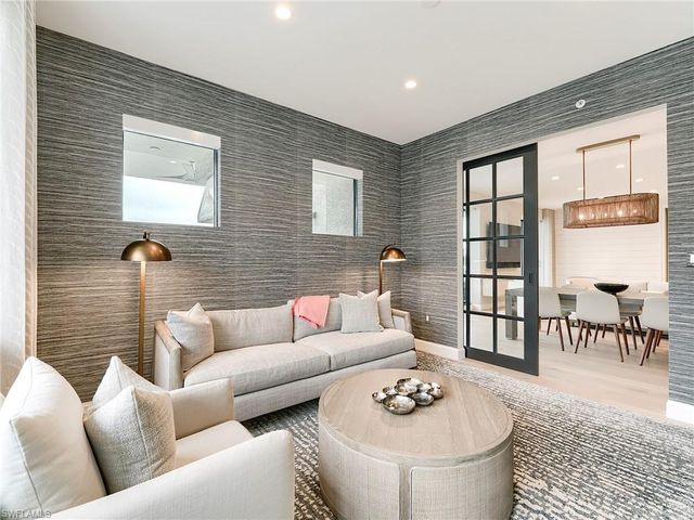 1125 Central AVE 574, Naples, FL 34102