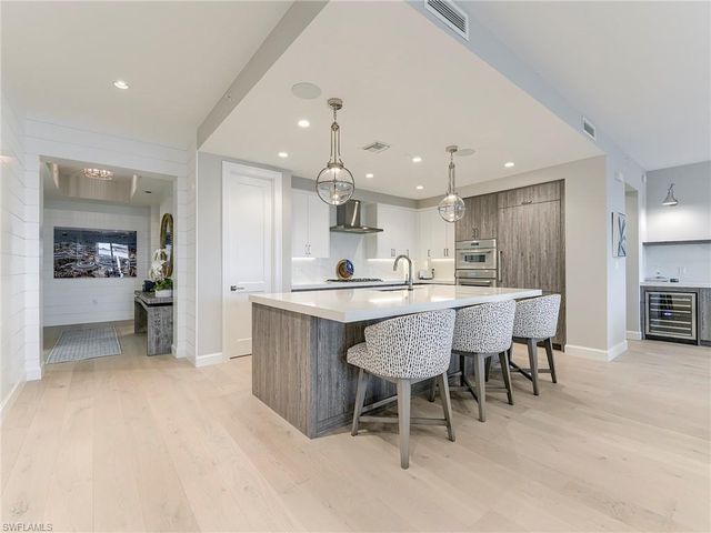 1125 Central AVE 574, Naples, FL 34102