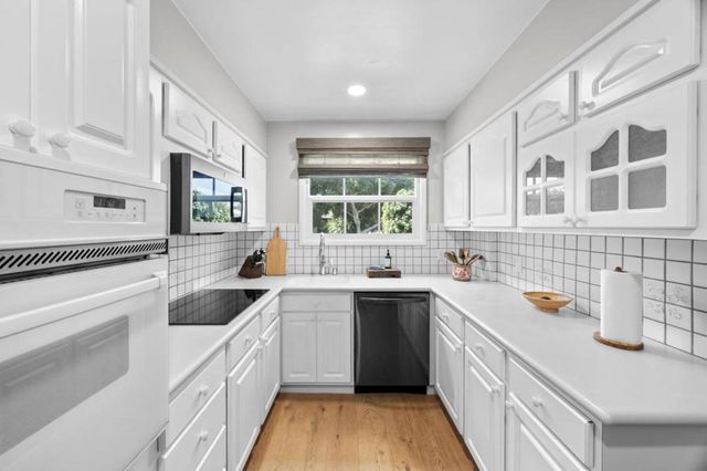 555 Begier Avenue, San Leandro, CA 94577