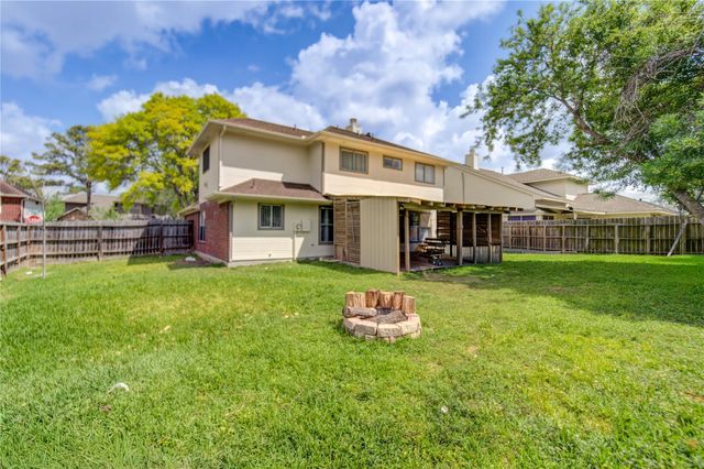 13563 San Martin Lane, Houston, TX 77083