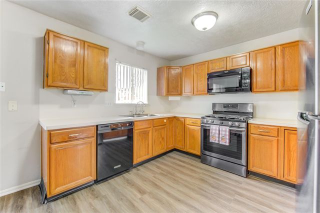 13563 San Martin Lane, Houston, TX 77083