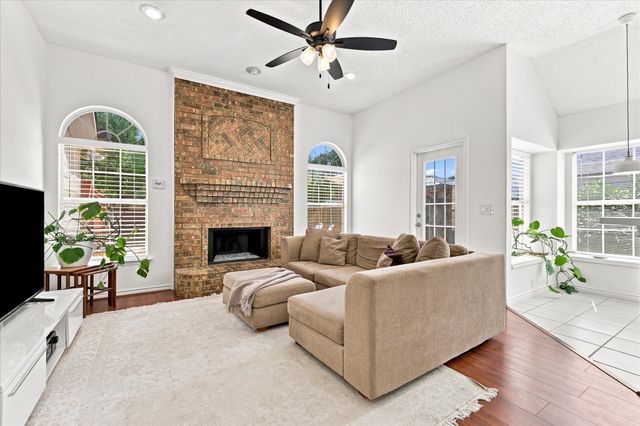 204 Meredith Court, Irving, TX 75063