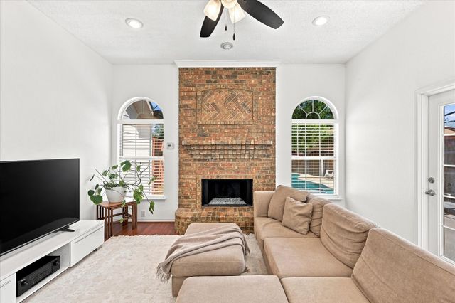 204 Meredith Court, Irving, TX 75063