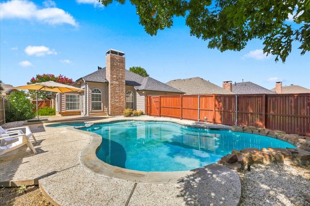 204 Meredith Court, Irving, TX 75063