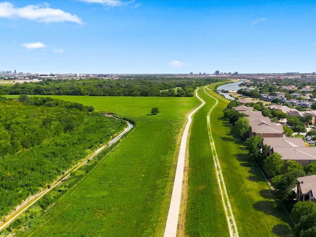 204 Meredith Court, Irving, TX 75063
