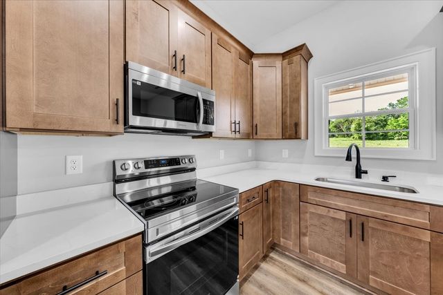 749 Edd Ramsey Rd, Mcminnville, TN 37110