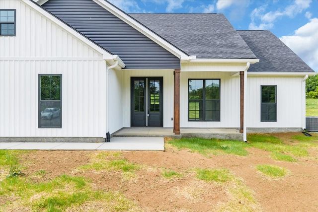 749 Edd Ramsey Rd, Mcminnville, TN 37110