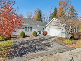 642 Blue Spruce Trail, Chagrin Falls, OH 44023