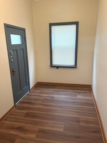 10653 S Mackinaw Avenue, Chicago, IL 60617
