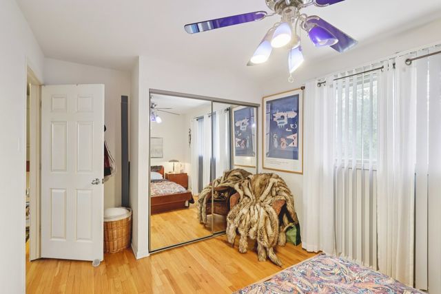 2176 N Westmoreland Drive, Palatine, IL 60074