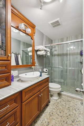 2176 N Westmoreland Drive, Palatine, IL 60074