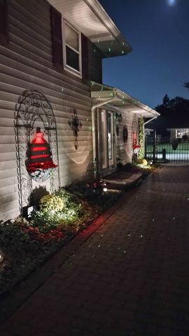 2176 N Westmoreland Drive, Palatine, IL 60074