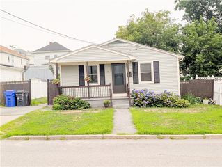 46 W Carpenter Street, Pawtucket, RI 02860