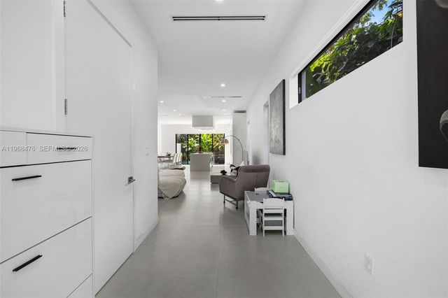 442 SW 15th Rd, Miami, FL 33129