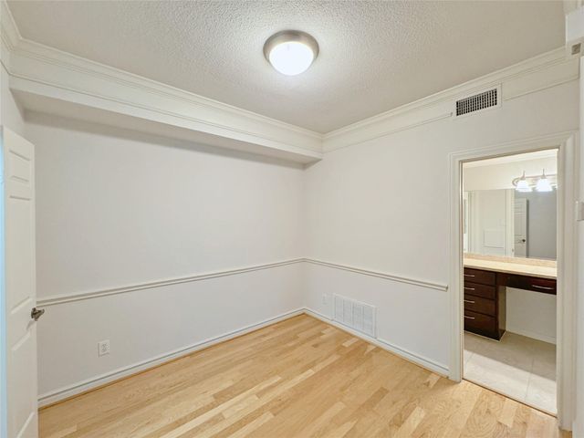 2700 Revere Street 140, Houston, TX 77098