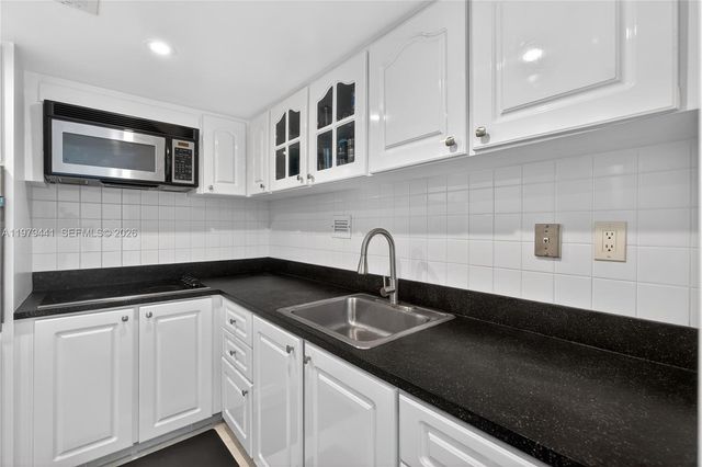 1000 West Ave 923, Miami Beach, FL 33139