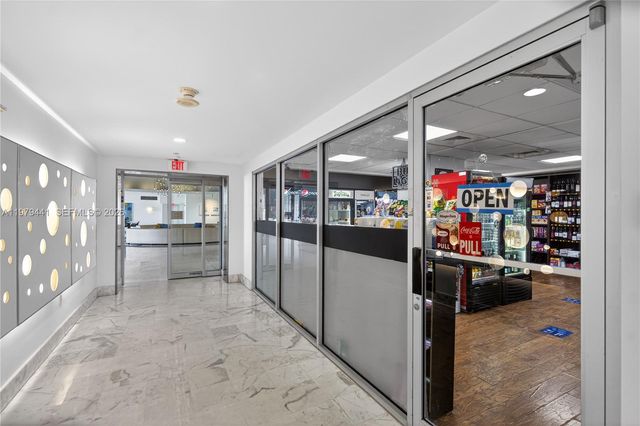 1000 West Ave 923, Miami Beach, FL 33139