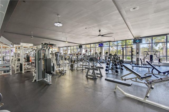 1000 West Ave 923, Miami Beach, FL 33139