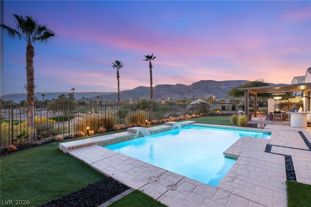 11305 Golden Chestnut Place, Las Vegas, NV 89135